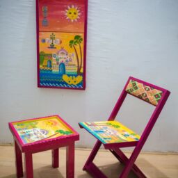 Painted Chair/tableau-0