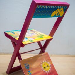 Painted Chair/tableau-133