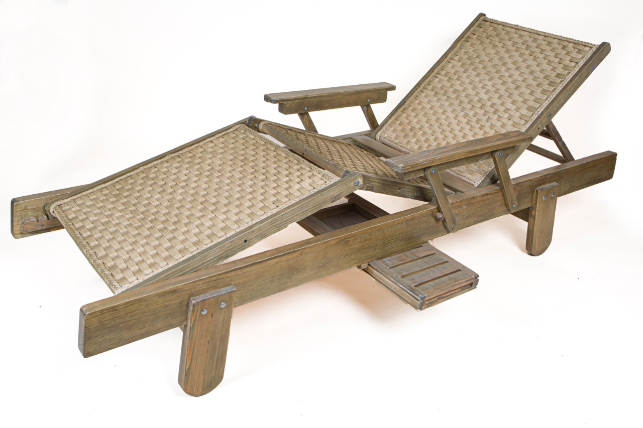 Natural Rattan chaise lounge-0